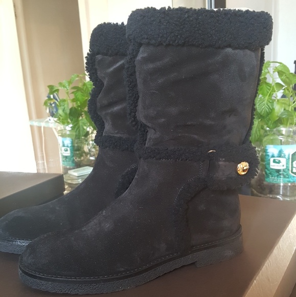 Louis Vuitton Women's Suede Boots - Picture 8 of 9